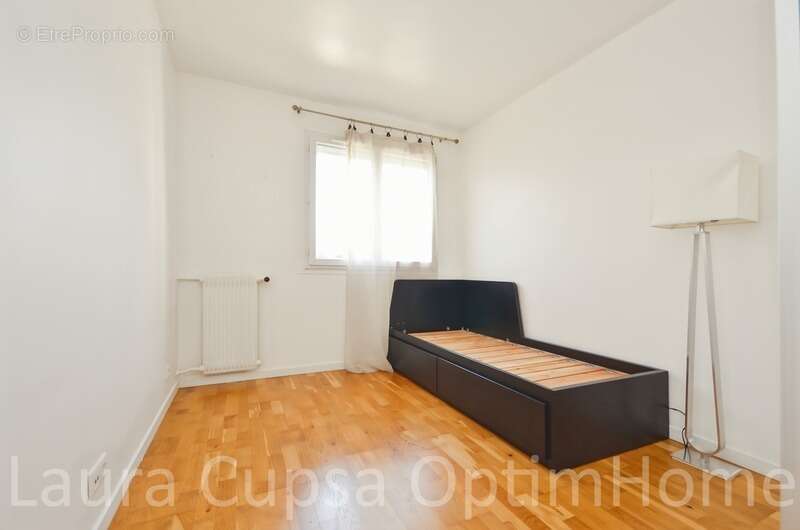 Appartement à BOURG-LA-REINE
