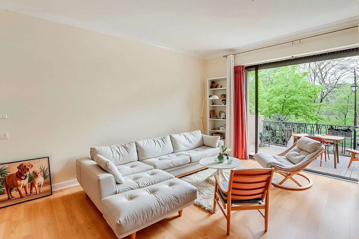 Appartement à NEUILLY-SUR-SEINE
