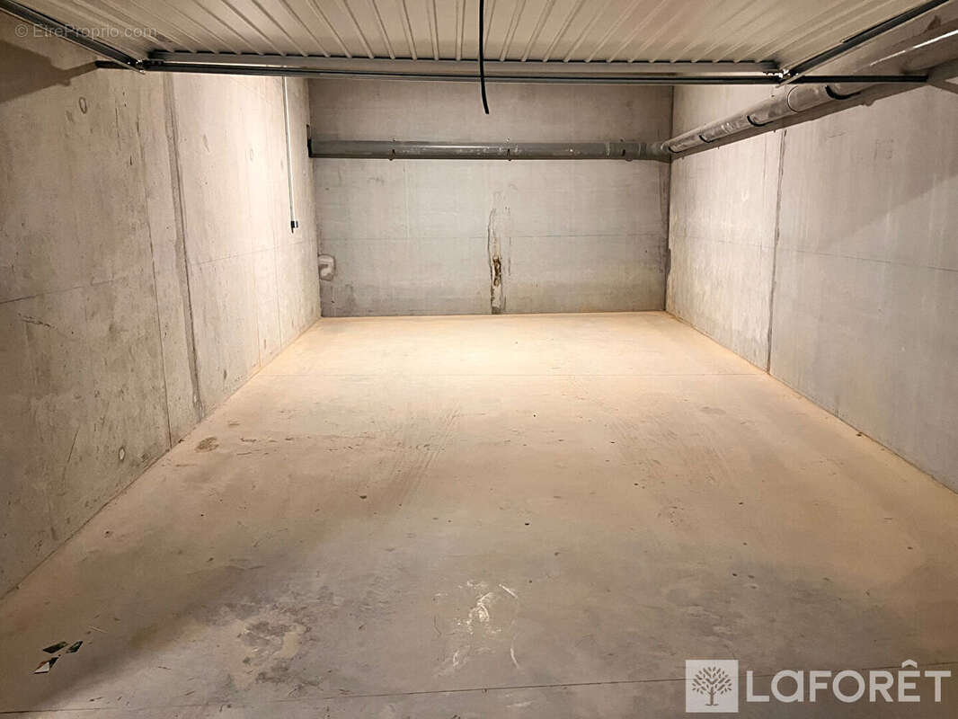 Parking à MITTELHAUSBERGEN