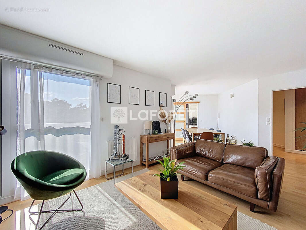 Appartement à VERNEUIL-SUR-SEINE
