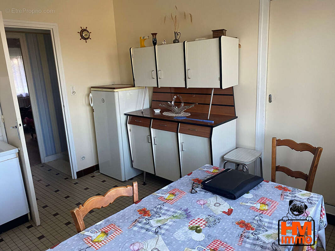 Maison à SAINT-MARTIN-SAINTE-CATHERINE