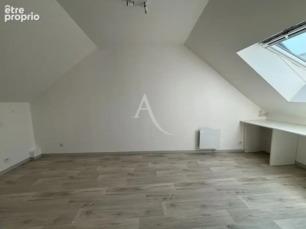 À vendre : maison divisée en 2 logements - quartier Belle-Beille à Angers - photo 7