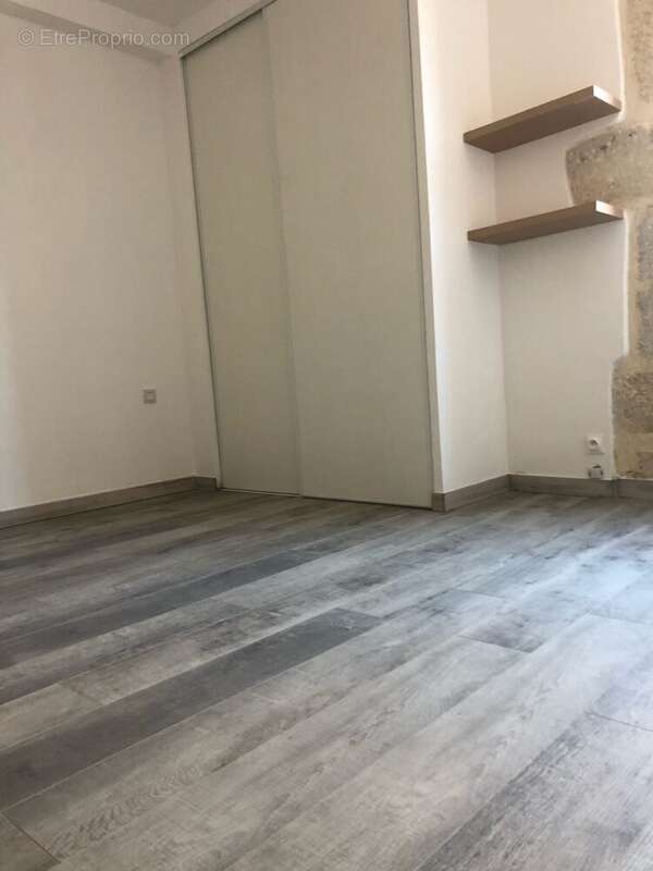 Appartement Béziers 57,5 m²  Séjour cuisine 23 m² - Appartement à BEZIERS