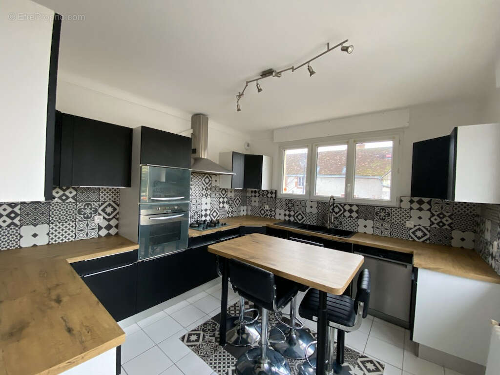 Maison à HUISSEAU-SUR-COSSON