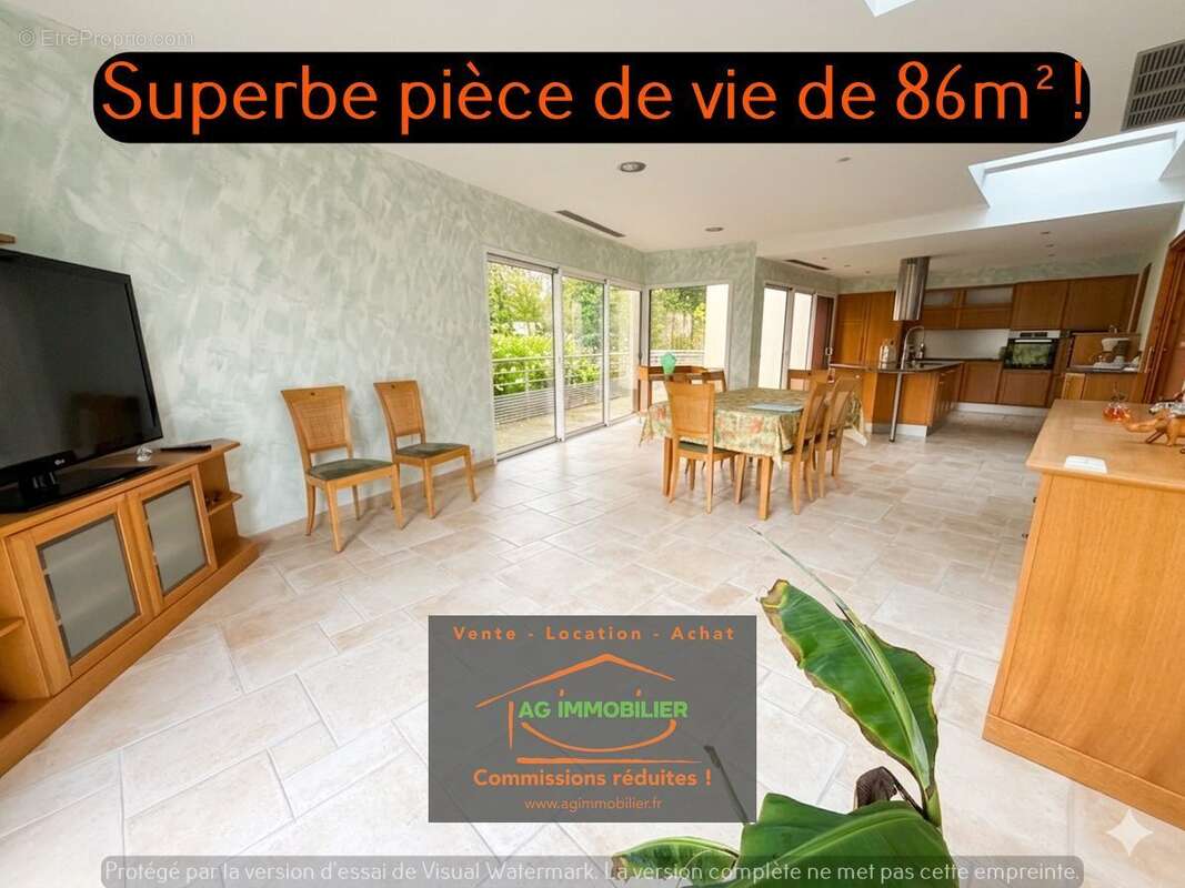 Maison à MONTGERMONT