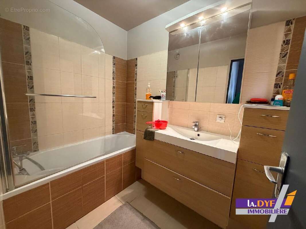 Appartement à AULNAY-SOUS-BOIS