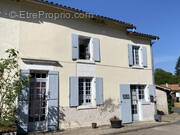 facade - Maison à RIOUX-MARTIN