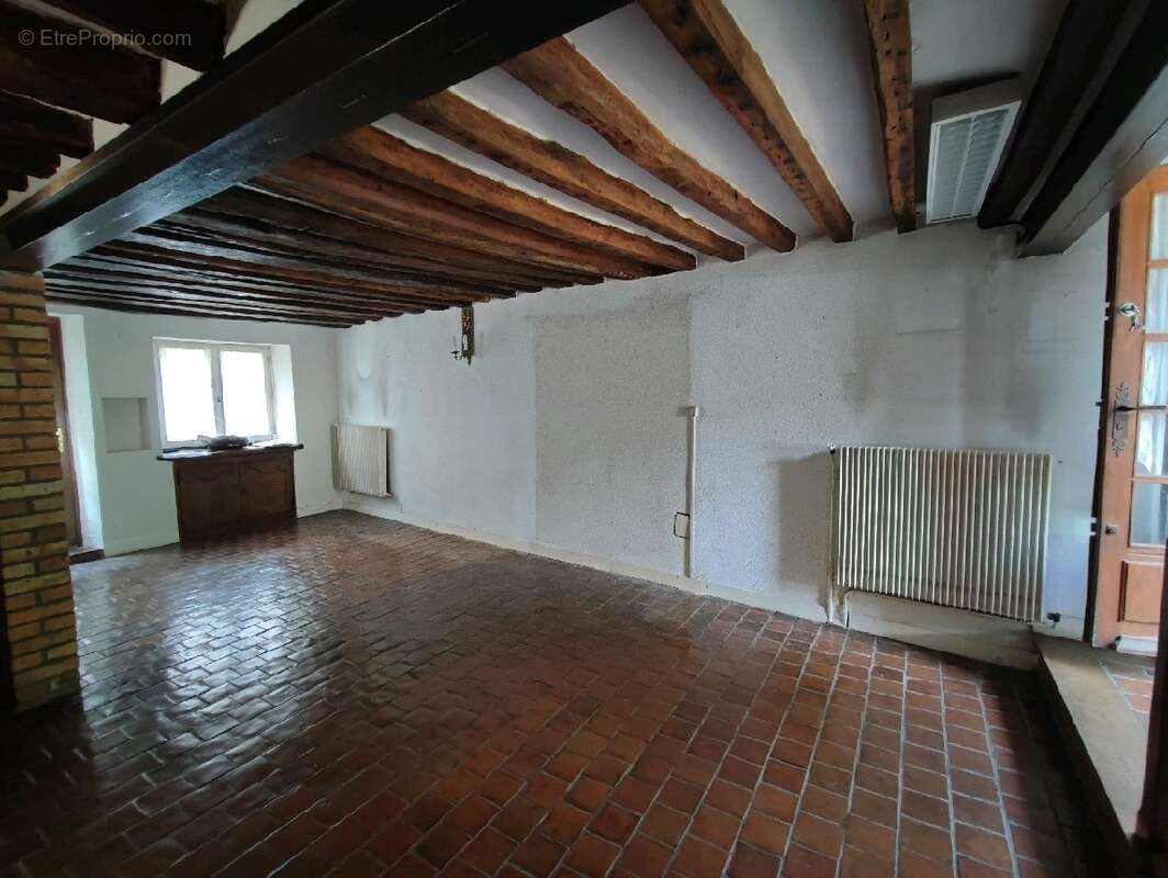 Maison à NESLES-LA-VALLEE