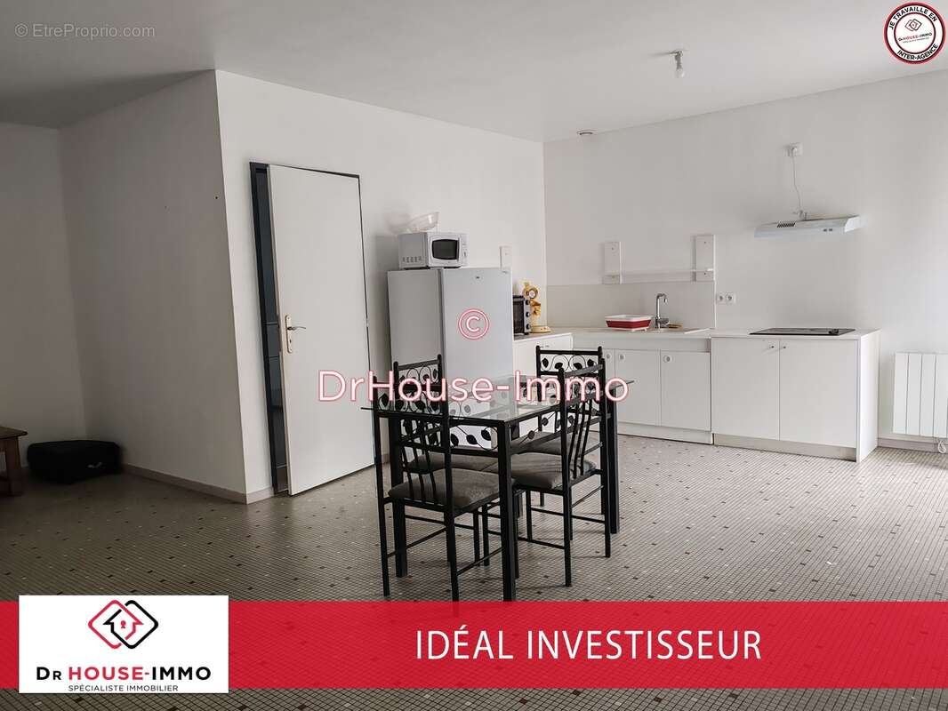 Maison à CHAMPAGNE-LES-MARAIS