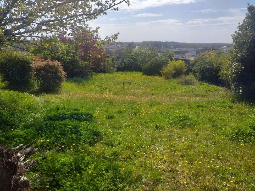 Terrain à NIORT