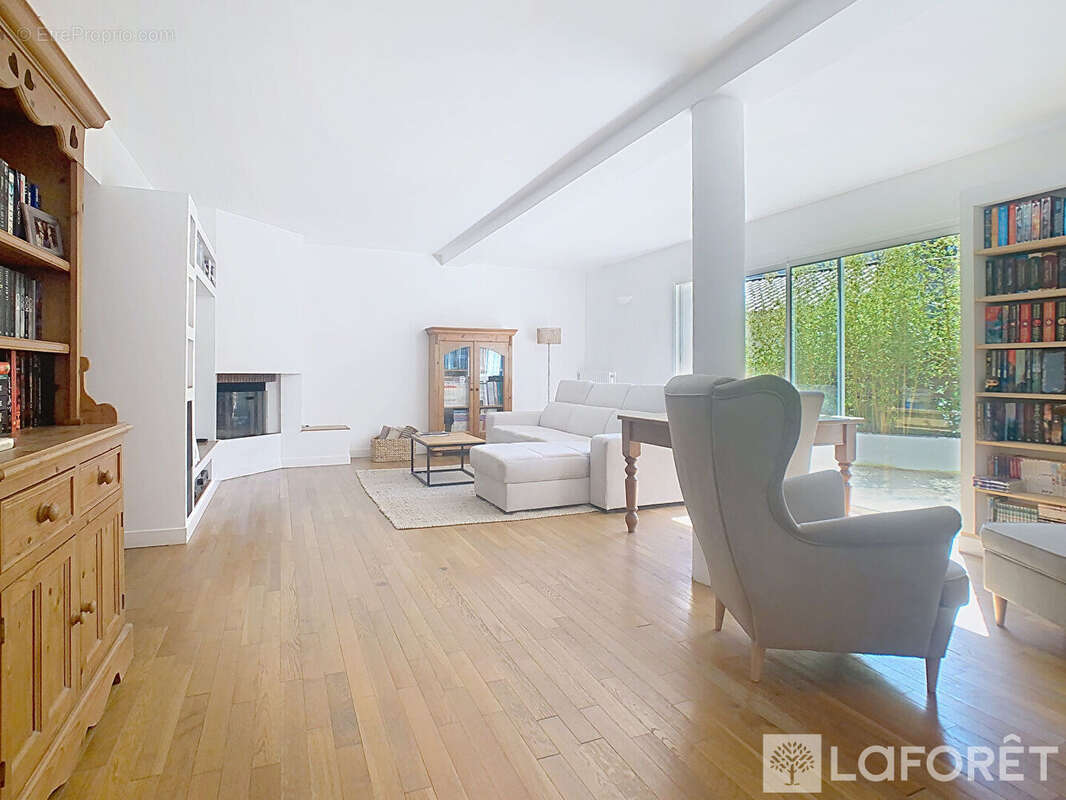 Maison à SAUSSET-LES-PINS