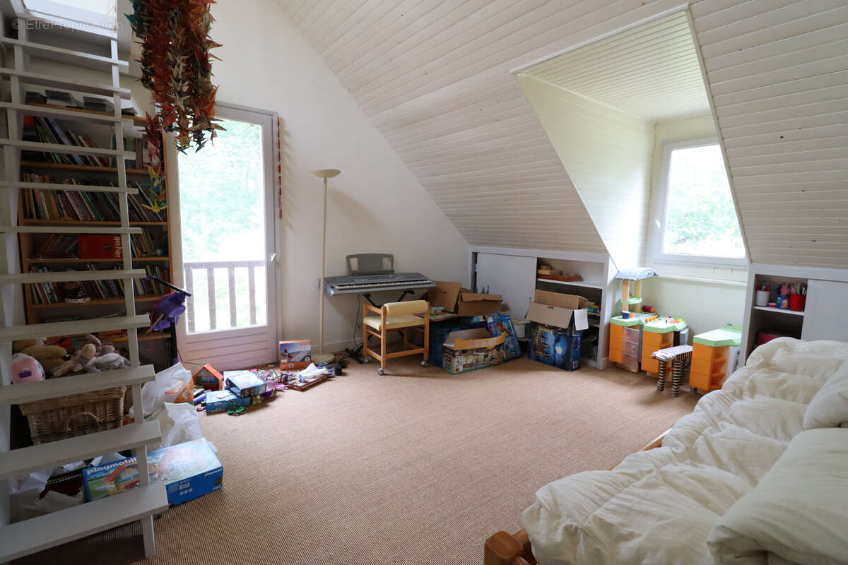 Maison à NOISY-SUR-ECOLE