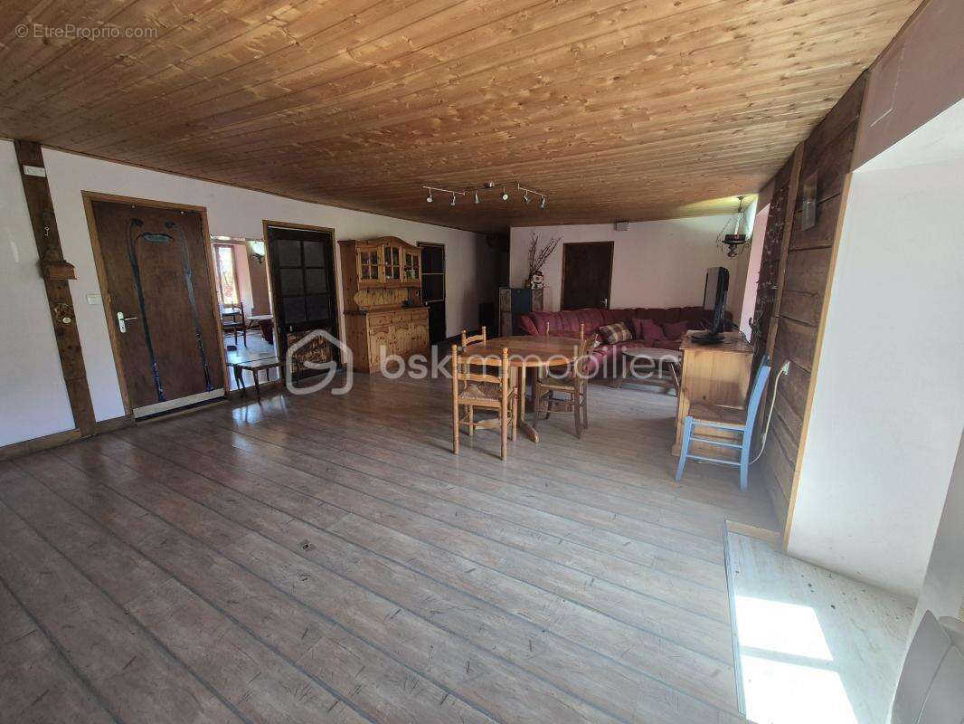 Appartement à ALLOS