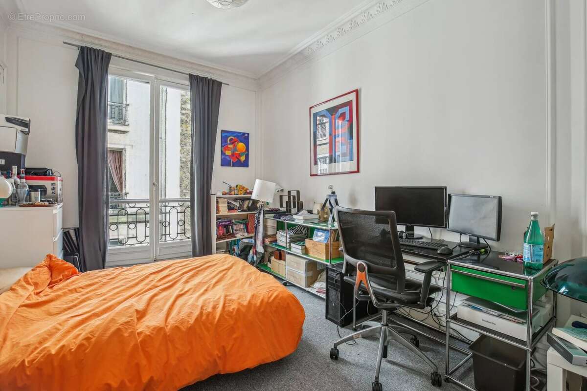 Appartement à PARIS-7E