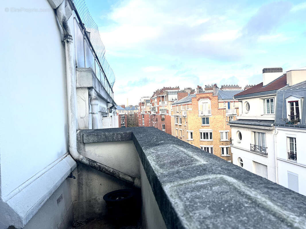 Appartement à PARIS-18E