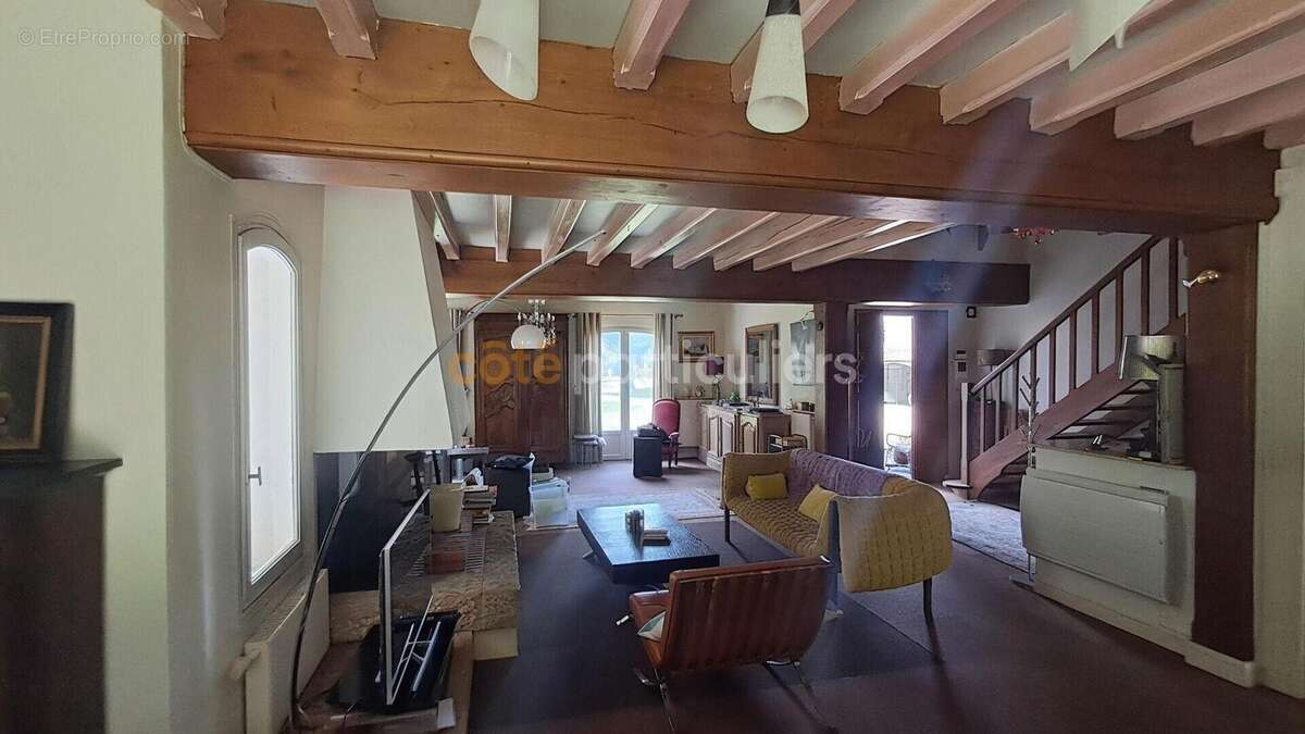 Maison à VILLEMANDEUR