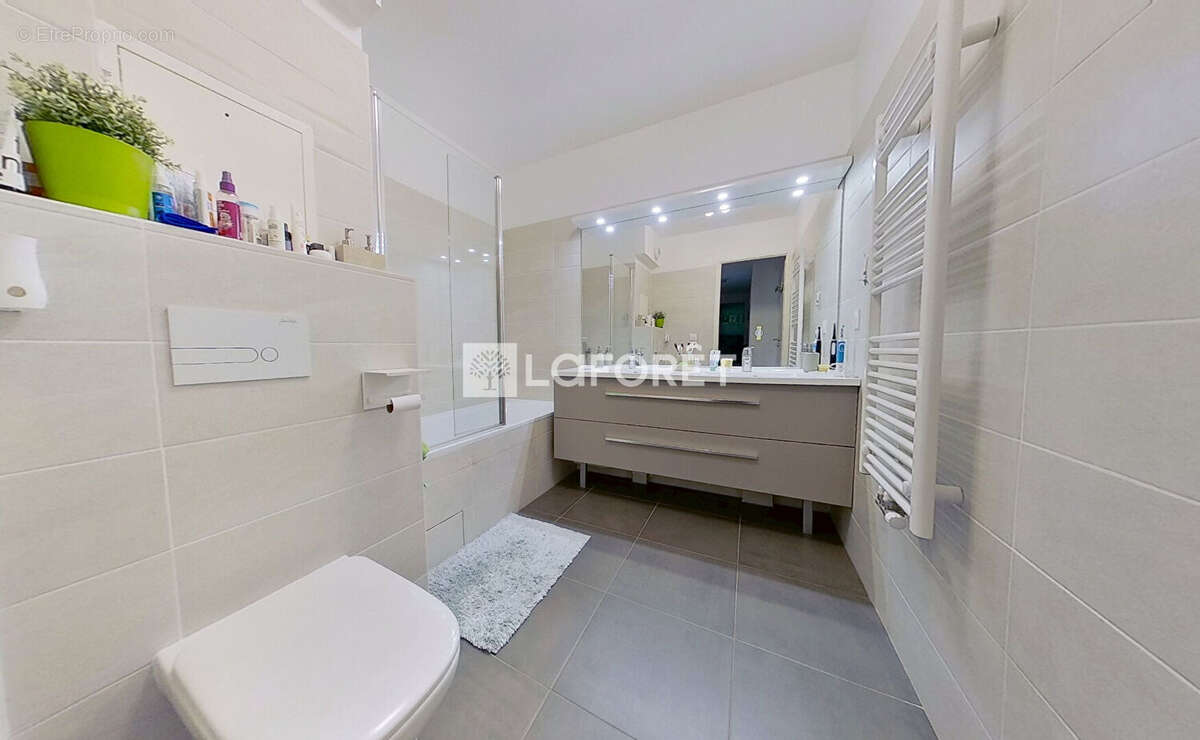Appartement à VILLE-D'AVRAY