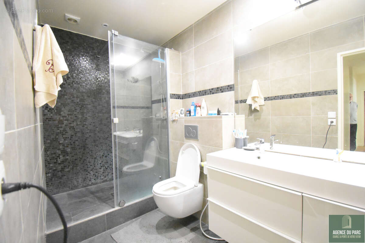 Appartement à VILLE-D'AVRAY