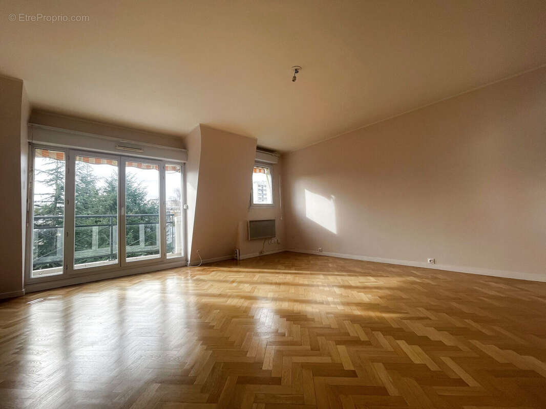 Photo 4 - Appartement à LE PLESSIS-ROBINSON