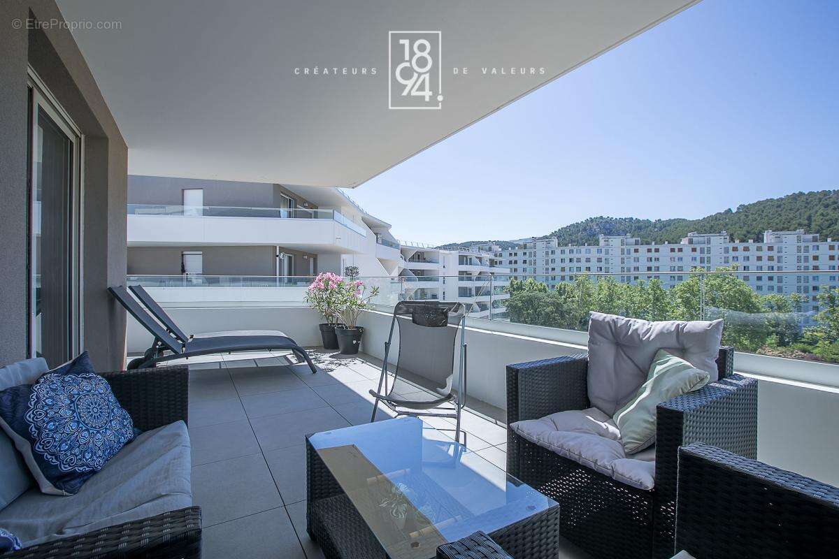Appartement à MARSEILLE-9E