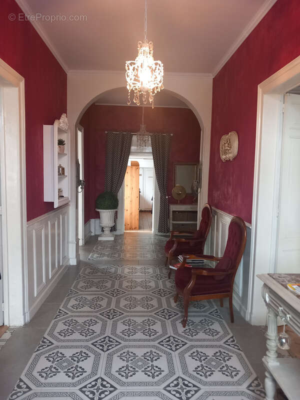 Maison à CORME-ROYAL