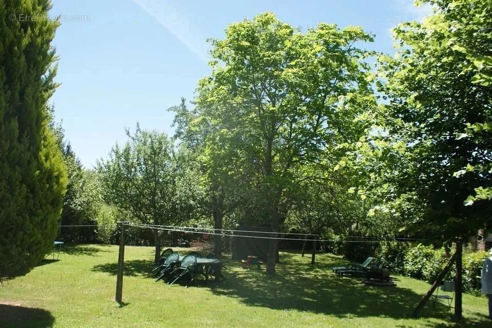 Maison à ORADOUR-SUR-VAYRES