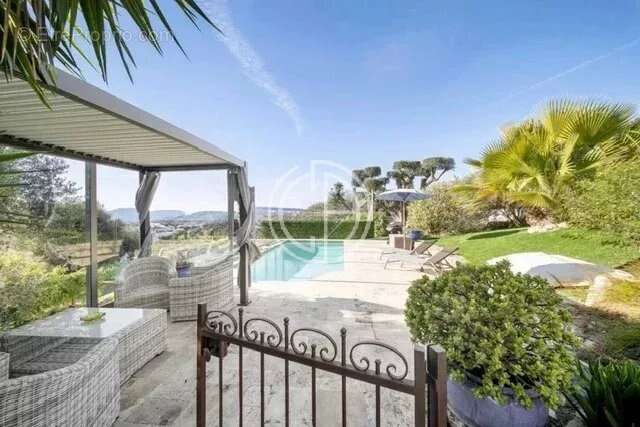 Maison à MOUGINS
