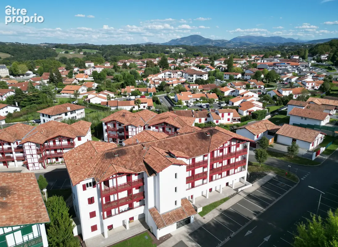 ARPANA T2 avec parking en sous sol et balcon avec vue montagnes à Ustaritz - photo 1
