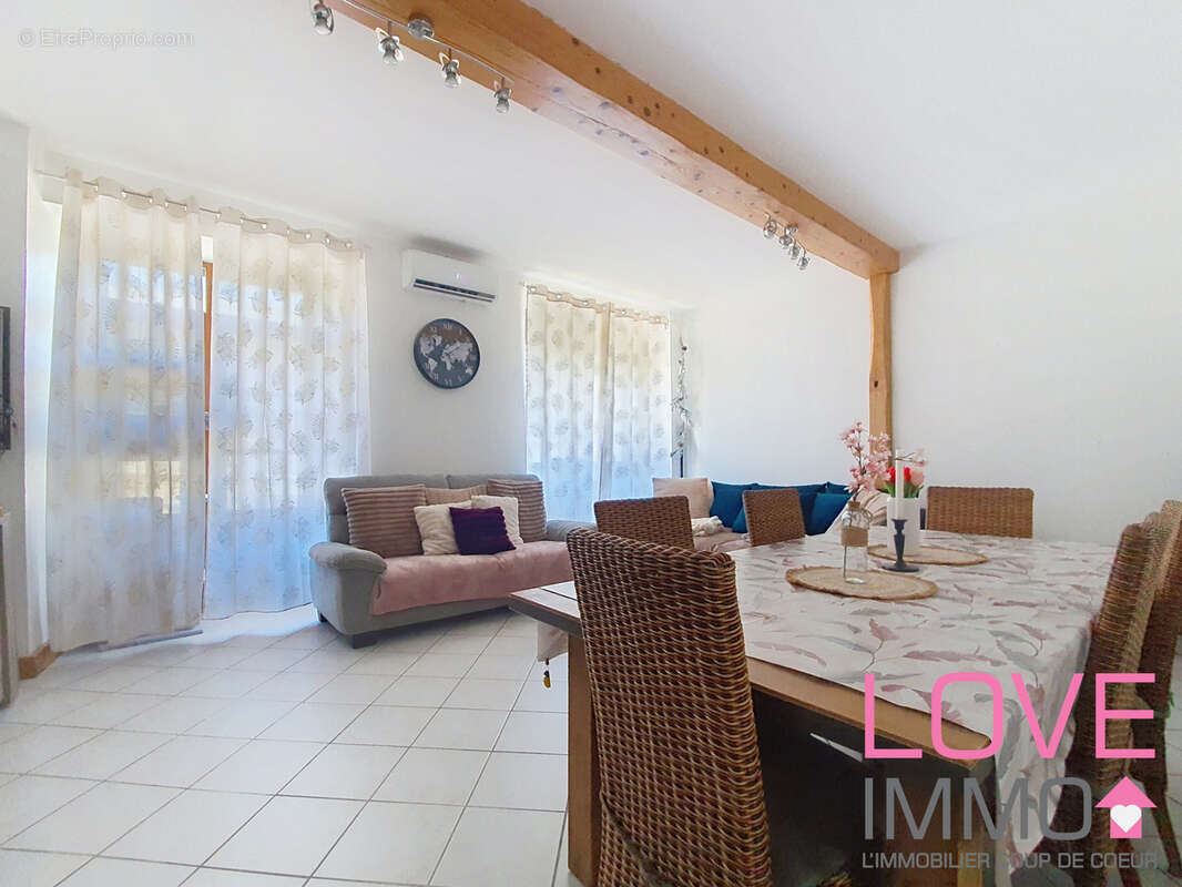 Maison à LES ABRETS