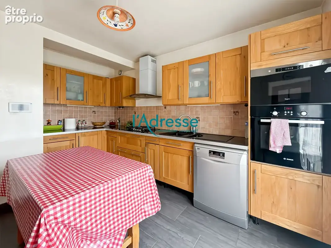 Maison familiale Bouafle de 118m² et 4 chs - photo 7