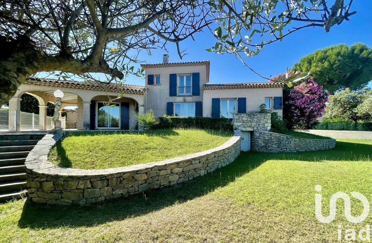 Photo 3 - Maison à VILLETELLE