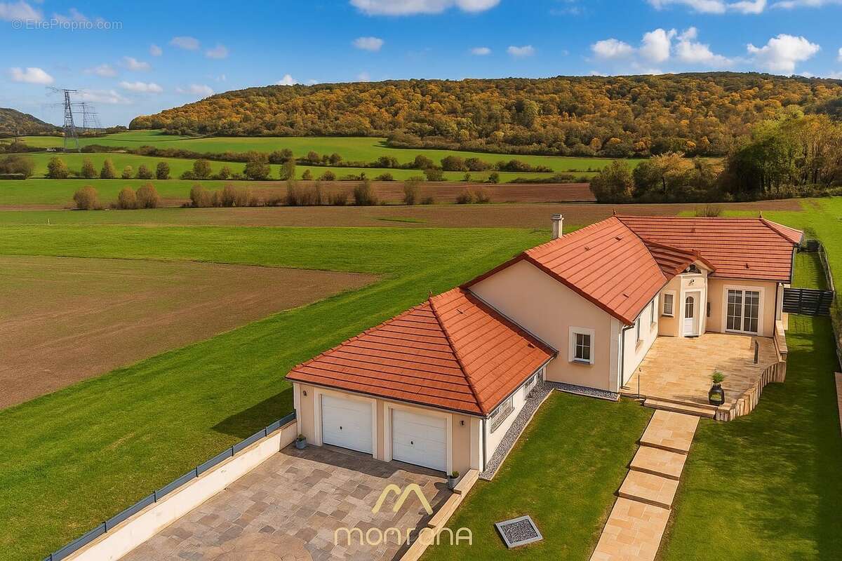 Maison à VOLMERANGE-LES-BOULAY