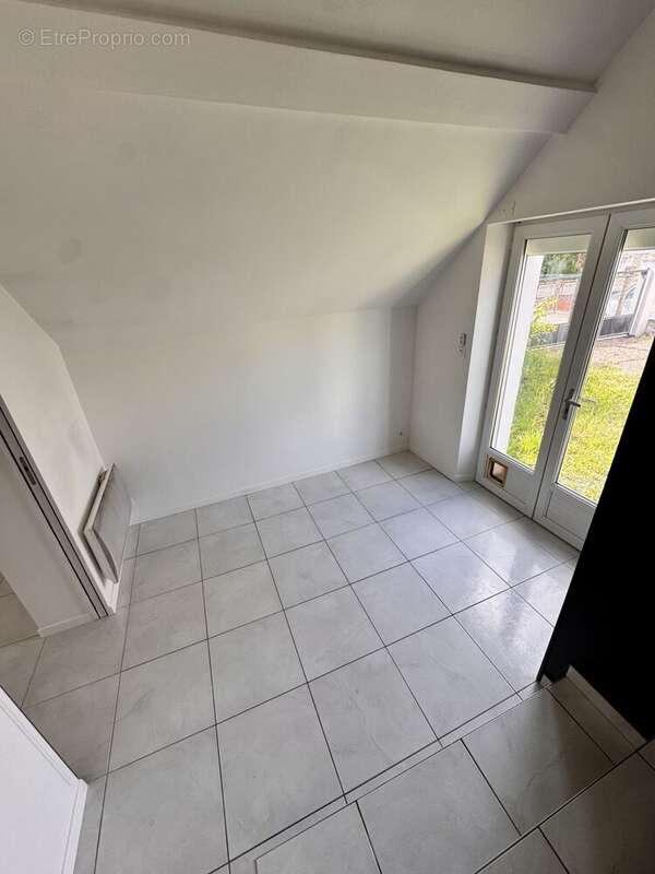 Appartement à FLEURY-LES-AUBRAIS