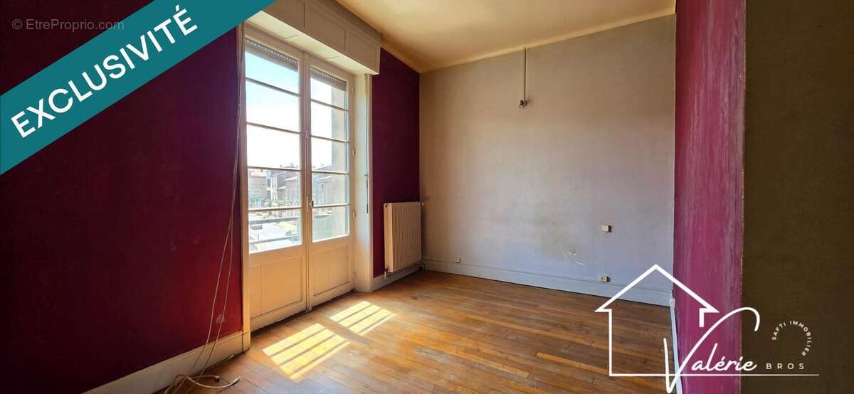 Maison 78 m² à Saint-Germain-Lembron  - photo 6