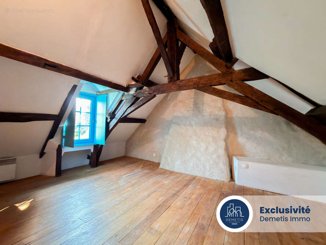 Maison à SAINT-MARS-SOUS-BALLON