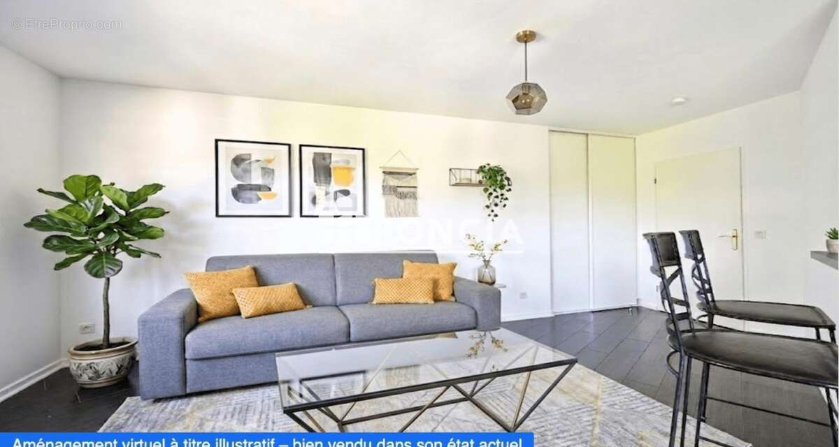 Appartement à FONTENAY-LE-FLEURY