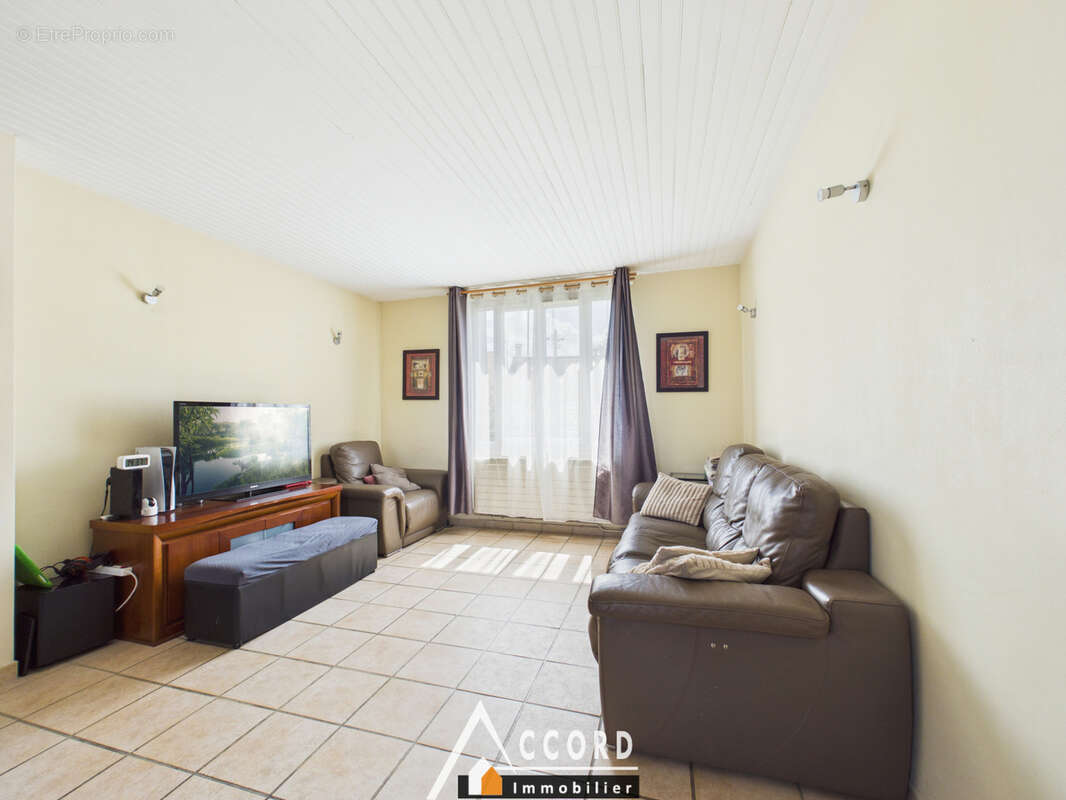 Maison 5 pièces 100 m2 - photo 5
