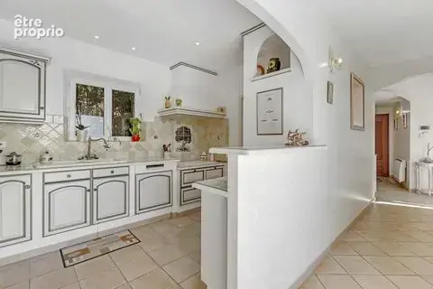 Maison 230 m² à vendre à La Croix-Valmer (83420) - photo 3