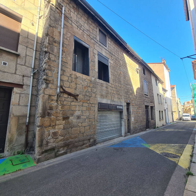 Appartement à SAINT-ETIENNE