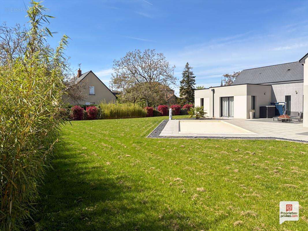 Maison à PRECIGNE