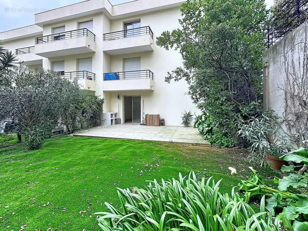 Appartement à VENCE