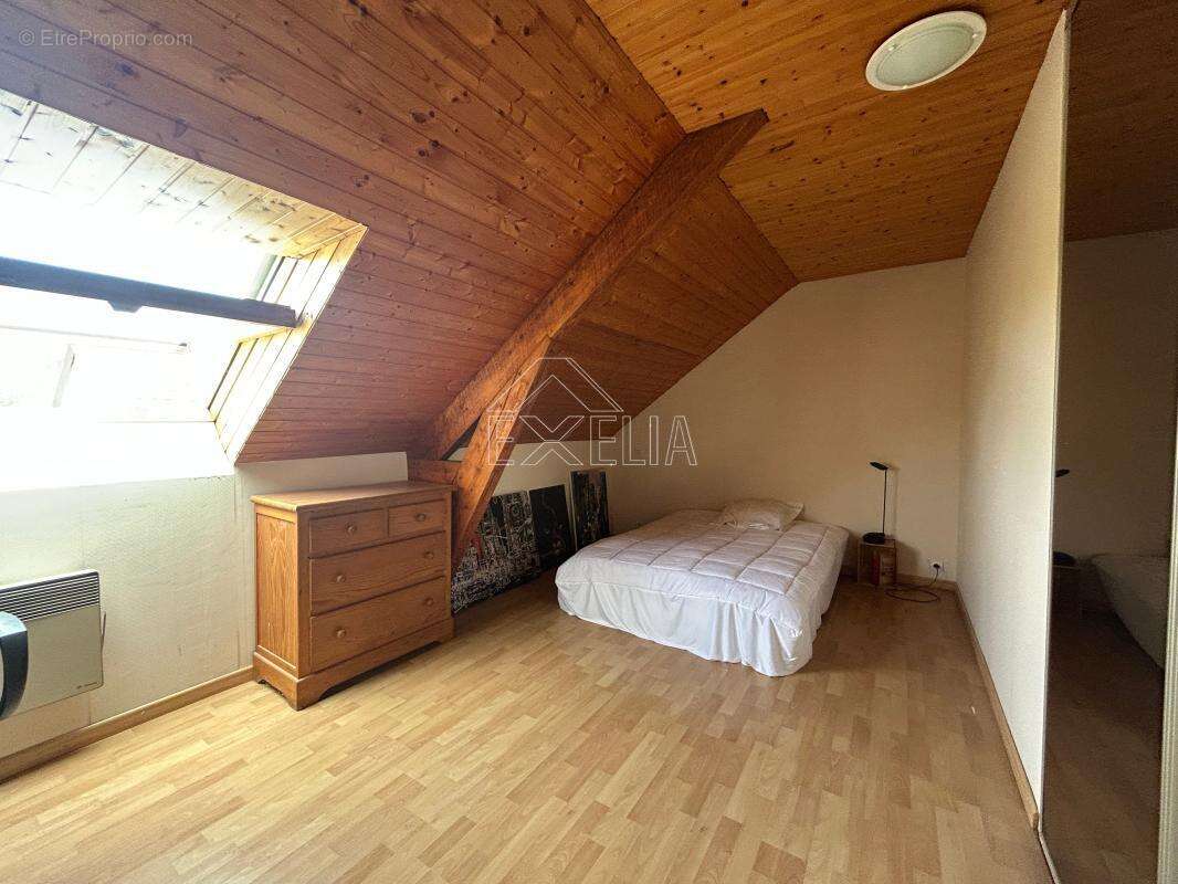 Corps de ferme 7 pièces 182 m² avec dépendances, grange et jardin 855 m² à Gommecourt - photo 21