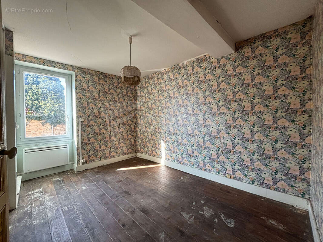 Maison à ANCY-LE-FRANC