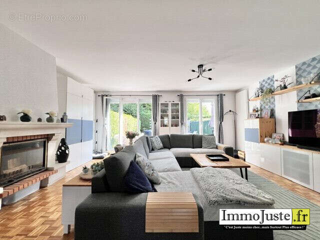 Maison 125 m² à Elancourt  - photo 3