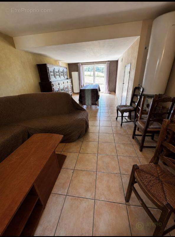 Maison 94 m² à Saint-Priest  - photo 10