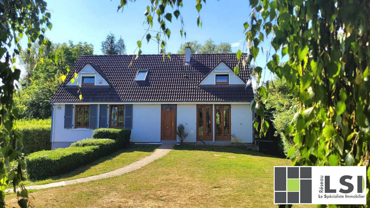 Maison 144 m² à Ferriere-La-Grande  - photo 4