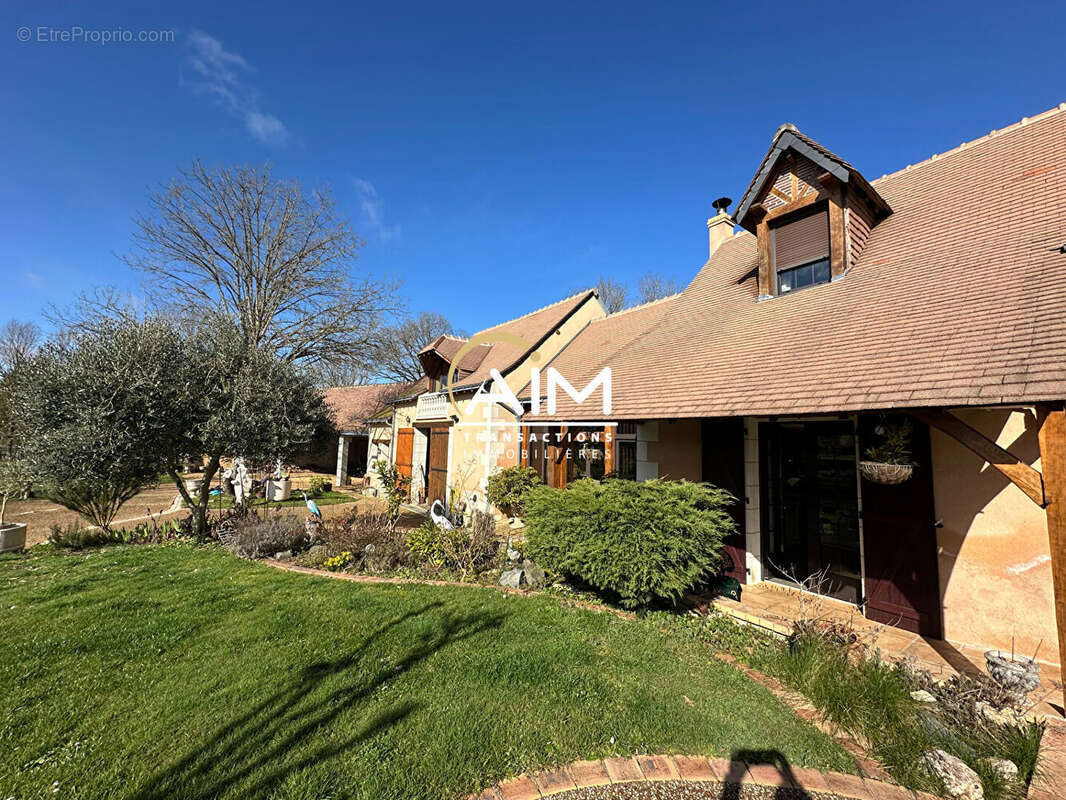 Maison à SEMBLANCAY