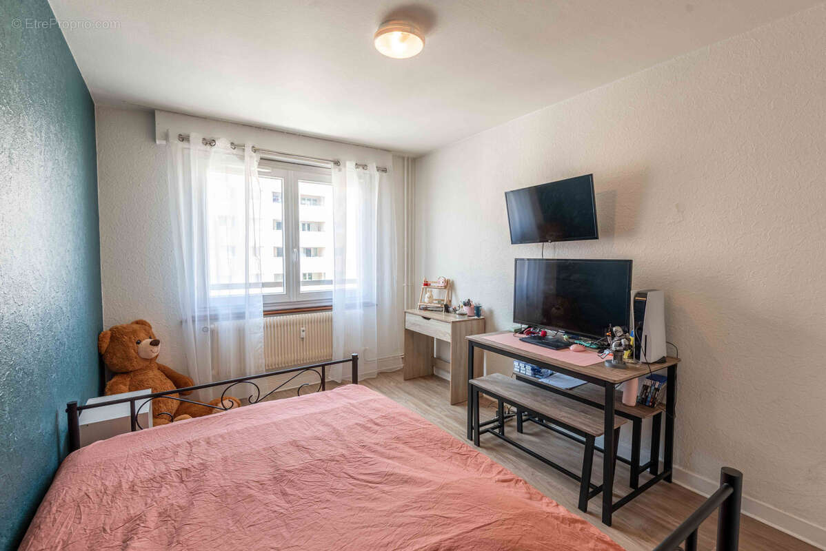 Appartement à AMBILLY