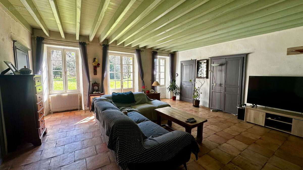 Maison à SAUGNACQ-ET-MURET