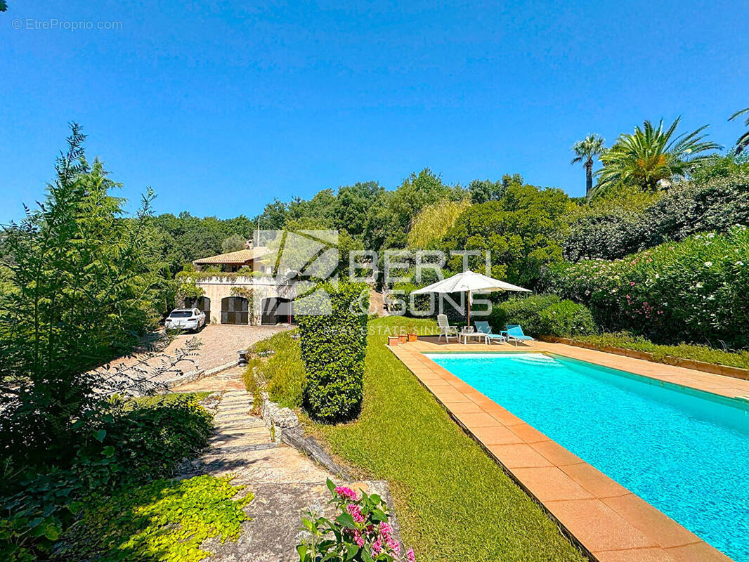 Maison à LES ADRETS-DE-L'ESTEREL